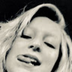 Meet your Posher, Saraâs